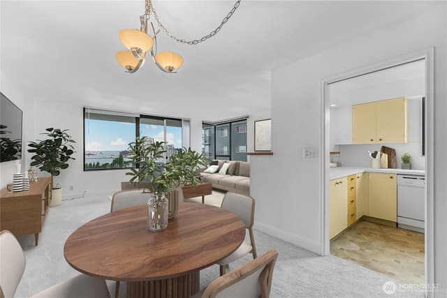 Property photo for 521 5th Avenue W #306, Seattle photo 4
