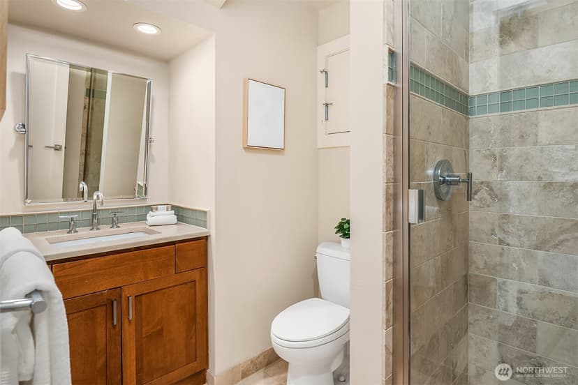 Property photo for 5770 Ashworth Avenue N, Seattle photo 34