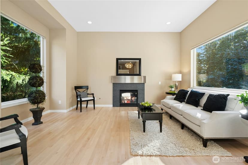 Property photo for 5753 152nd Avenue SE, Bellevue photo 5