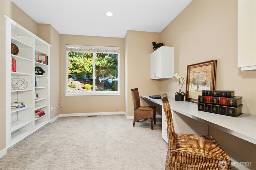 Property photo for 5753 152nd Avenue SE, Bellevue photo 16