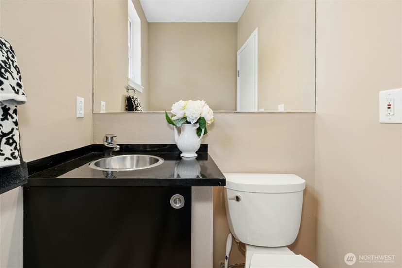 Property photo for 5753 152nd Avenue SE, Bellevue photo 18