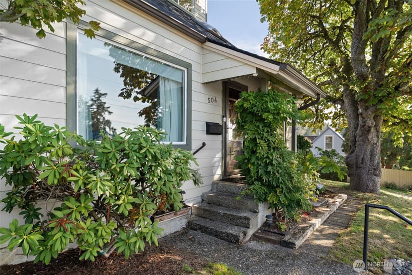 Property photo for 504 Prospect Avenue N, Kent photo 2