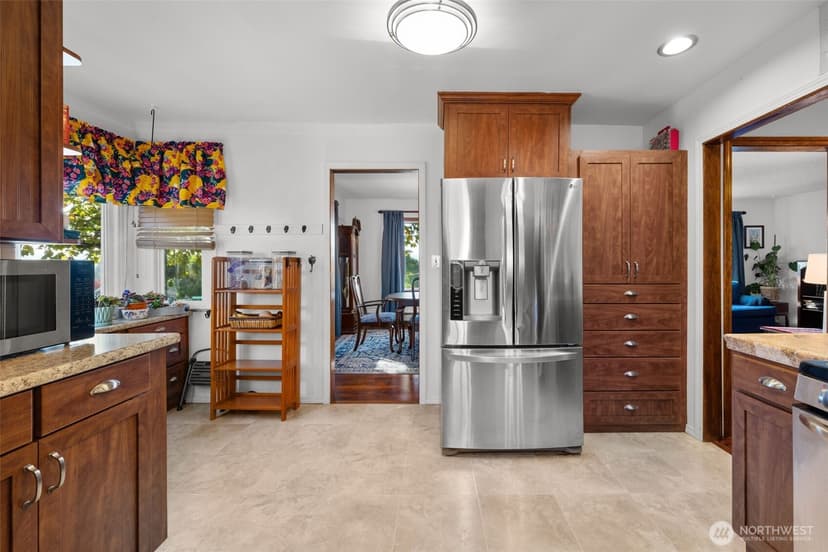 Property photo for 504 Prospect Avenue N, Kent photo 14