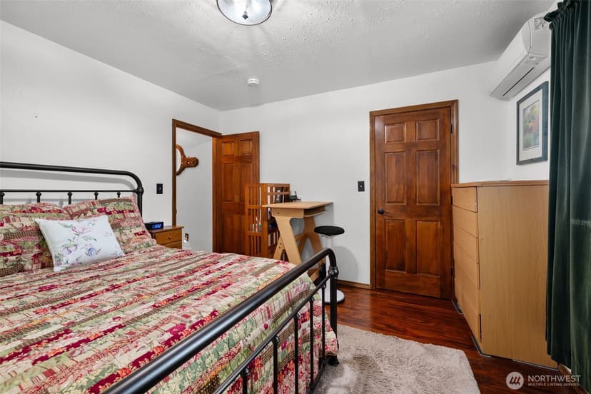 Property photo for 504 Prospect Avenue N, Kent photo 19