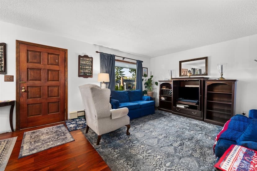 Property photo for 504 Prospect Avenue N, Kent photo 8