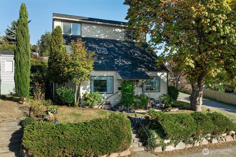 Property photo for 504 Prospect Avenue N, Kent