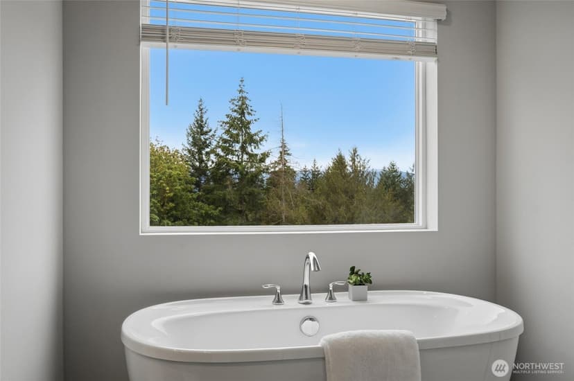 Property photo for 1685 NE Halden Glen Drive, Poulsbo photo 28