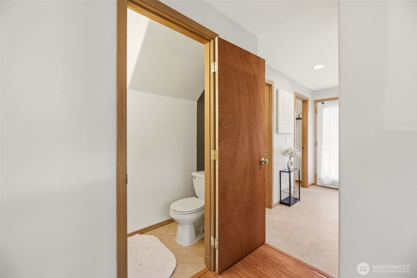 Property photo for 19230 Crown Ridge Boulevard, Arlington photo 12