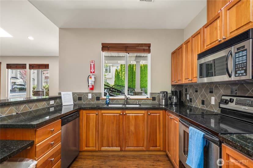 Property photo for 1855 Trossachs Boulevard SE #2803, Sammamish photo 29