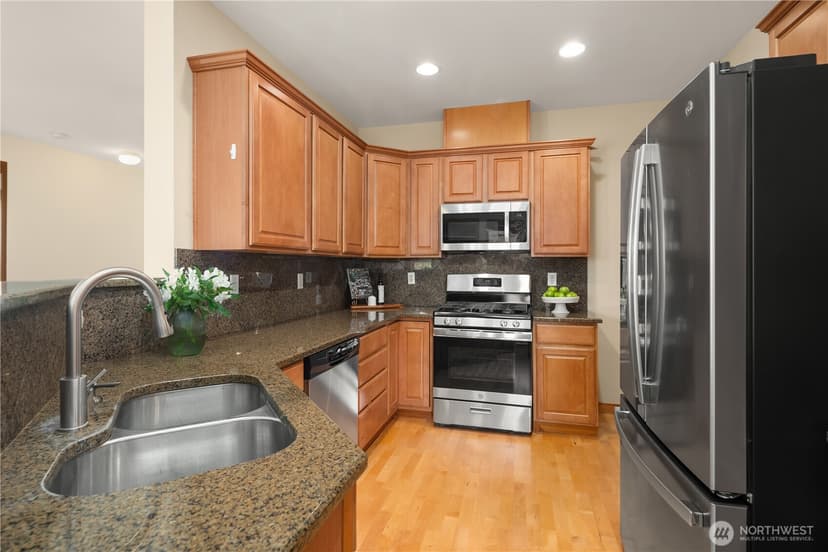 Property photo for 1855 Trossachs Boulevard SE #2803, Sammamish photo 13