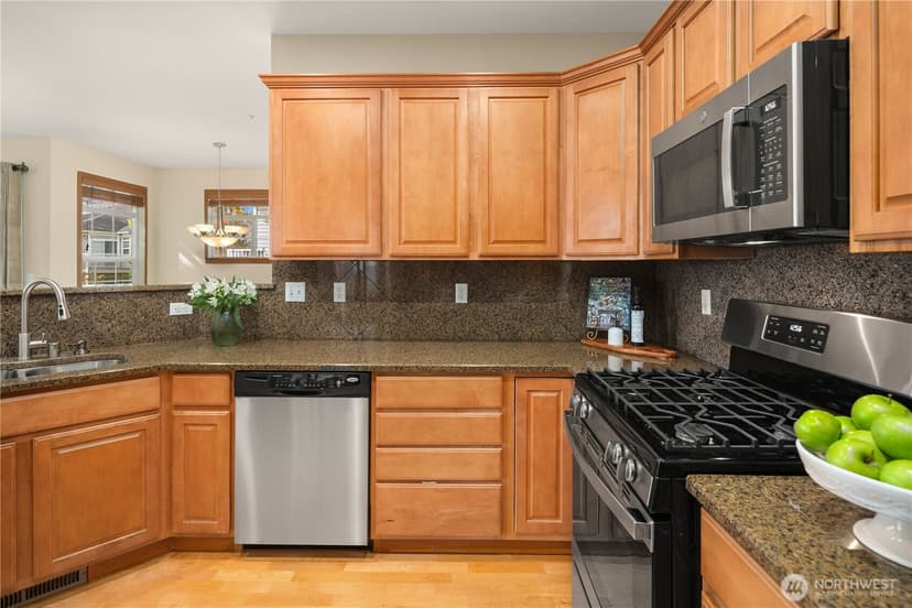 Property photo for 1855 Trossachs Boulevard SE #2803, Sammamish photo 14