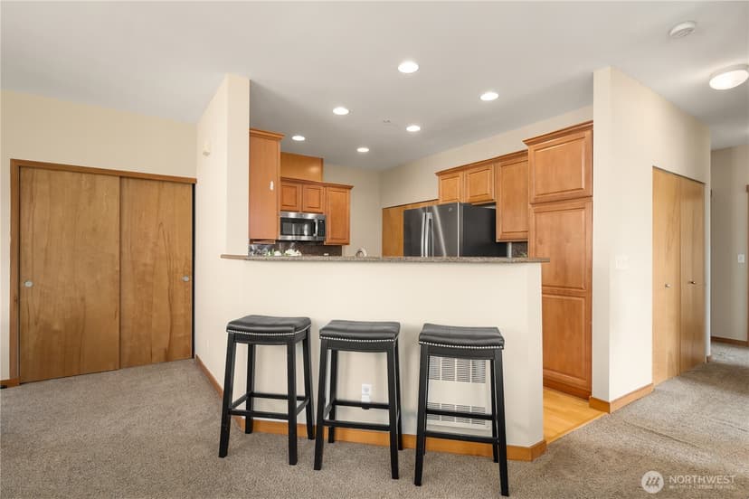 Property photo for 1855 Trossachs Boulevard SE #2803, Sammamish photo 11