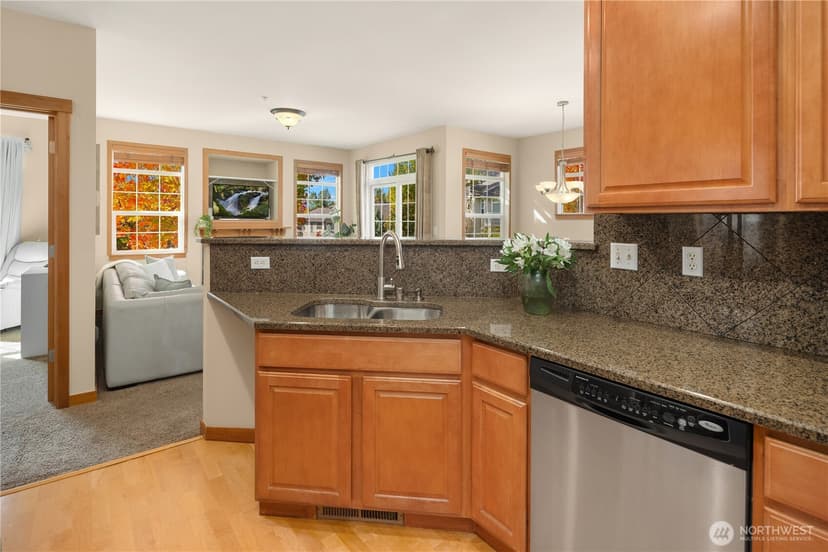 Property photo for 1855 Trossachs Boulevard SE #2803, Sammamish photo 15