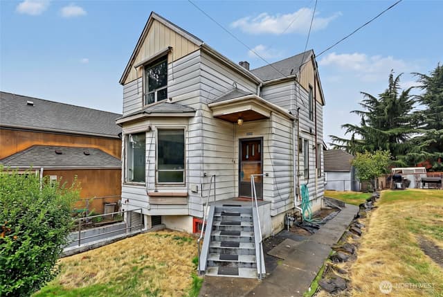 Property photo for 2208 E Terrace Street, Seattle