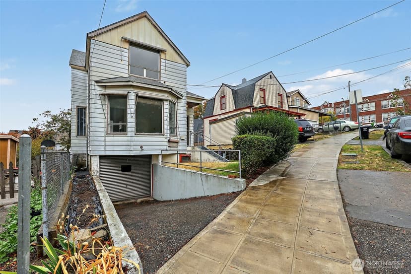 Property photo for 2208 E Terrace Street, Seattle photo 4