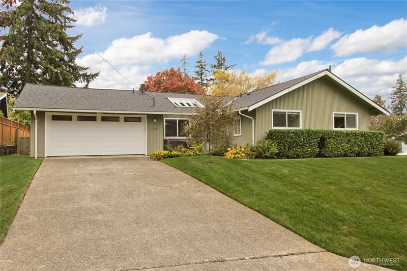 Property photo for 15605 NE 1st Street, Bellevue