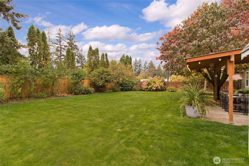 Property photo for 15605 NE 1st Street, Bellevue photo 22