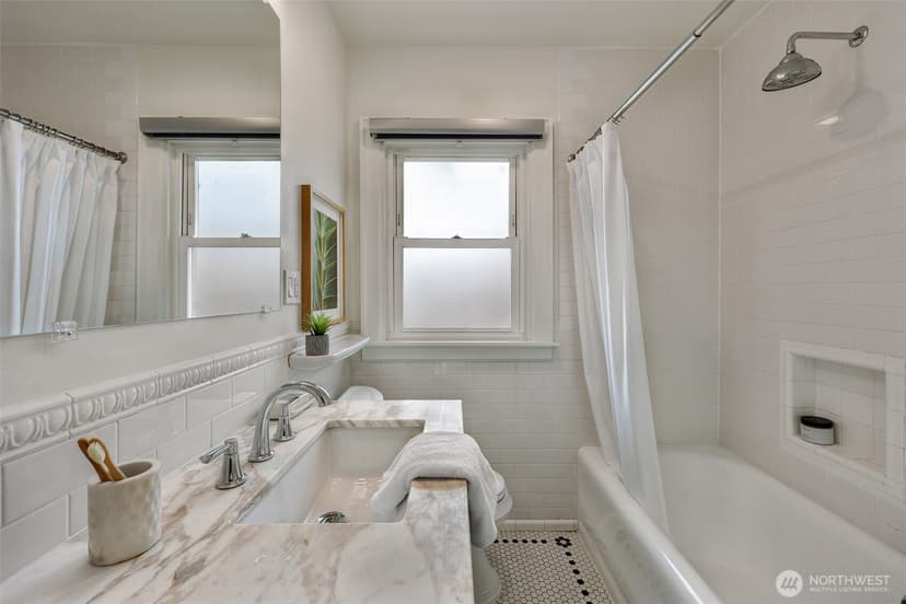 Property photo for 2305 NW 85th Street, Seattle photo 15