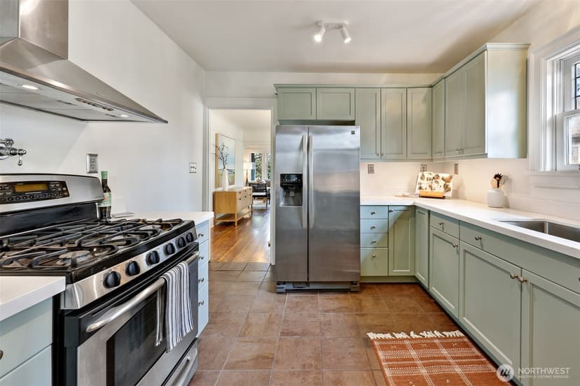 Property photo for 2305 NW 85th Street, Seattle photo 11