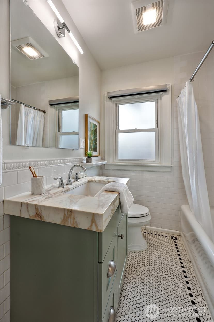 Property photo for 2305 NW 85th Street, Seattle photo 14