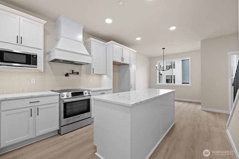 Property photo for 16823 Alder Way #M3, Lynnwood photo 12