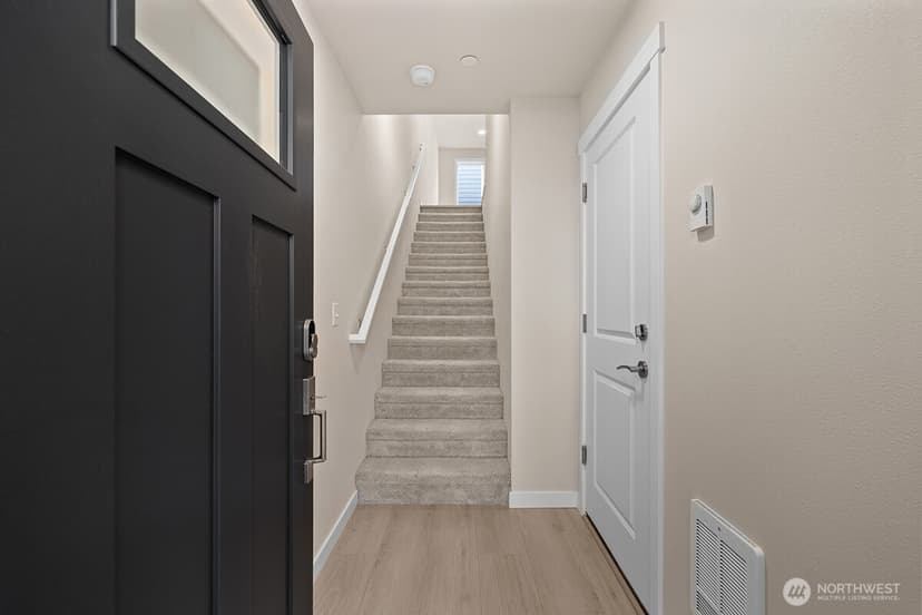 Property photo for 16823 Alder Way #M3, Lynnwood photo 6