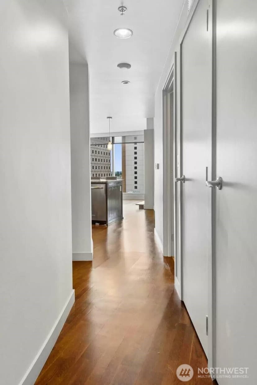 Property photo for 10610 NE 9th Street Pl #1202, Bellevue photo 19