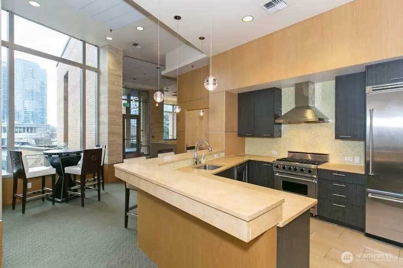 Property photo for 10610 NE 9th Street Pl #1202, Bellevue photo 24