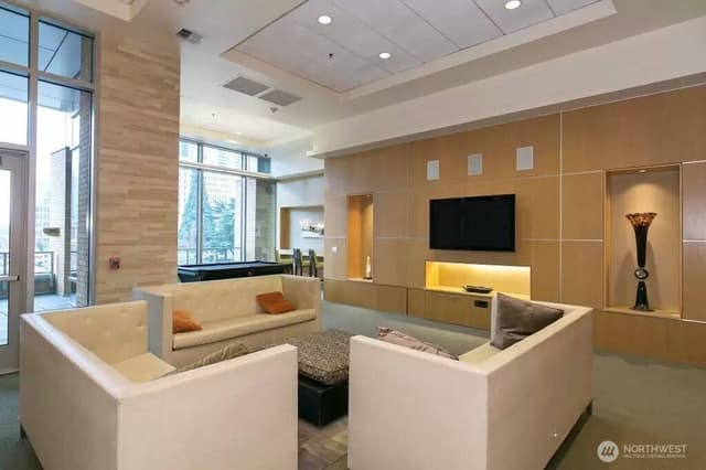 Property photo for 10610 NE 9th Street Pl #1202, Bellevue photo 3
