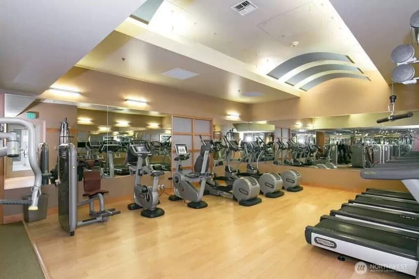 Property photo for 10610 NE 9th Street Pl #1202, Bellevue photo 6