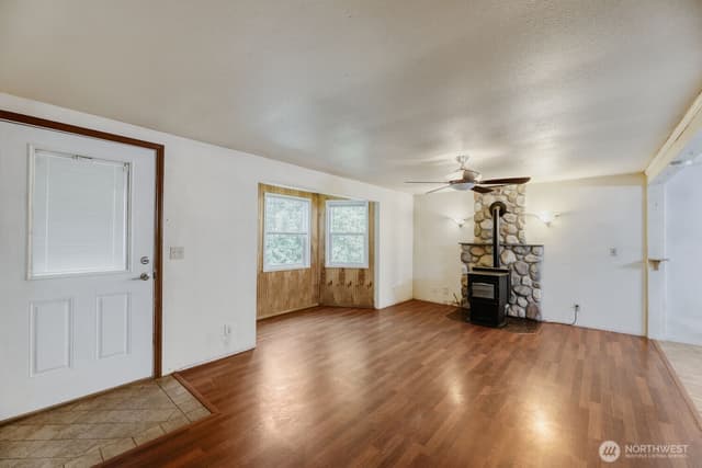Property photo for 5703 318th Avenue NE, Carnation photo 3
