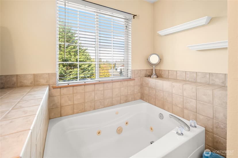 Property photo for 4824 118th Place SE, Everett photo 27