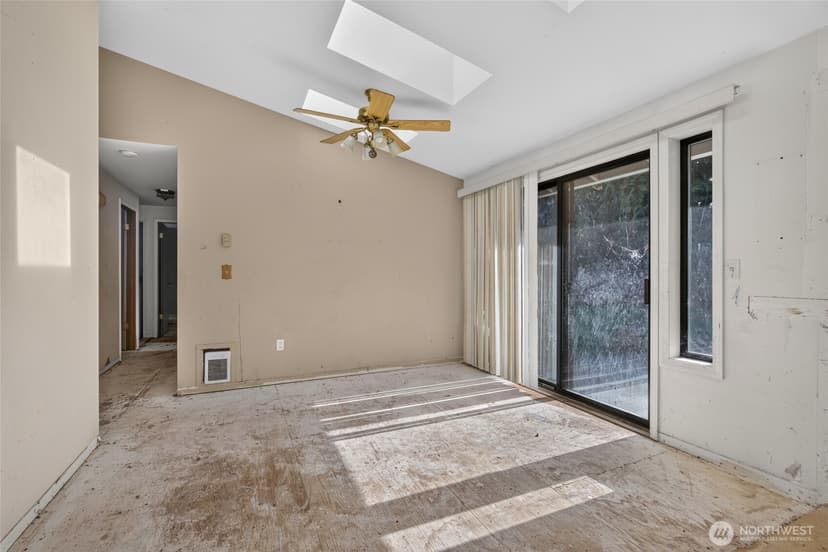 Property photo for 15210 3rd Place NE, Duvall photo 12