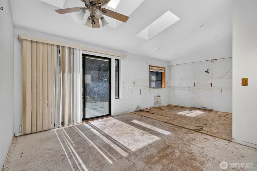 Property photo for 15210 3rd Place NE, Duvall photo 10