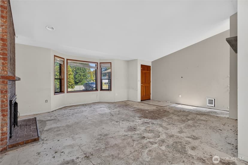 Property photo for 15210 3rd Place NE, Duvall photo 8