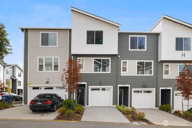 Property photo for 16823 Alder Way #M6, Lynnwood