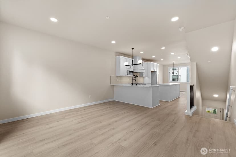 Property photo for 16823 Alder Way #M6, Lynnwood photo 11