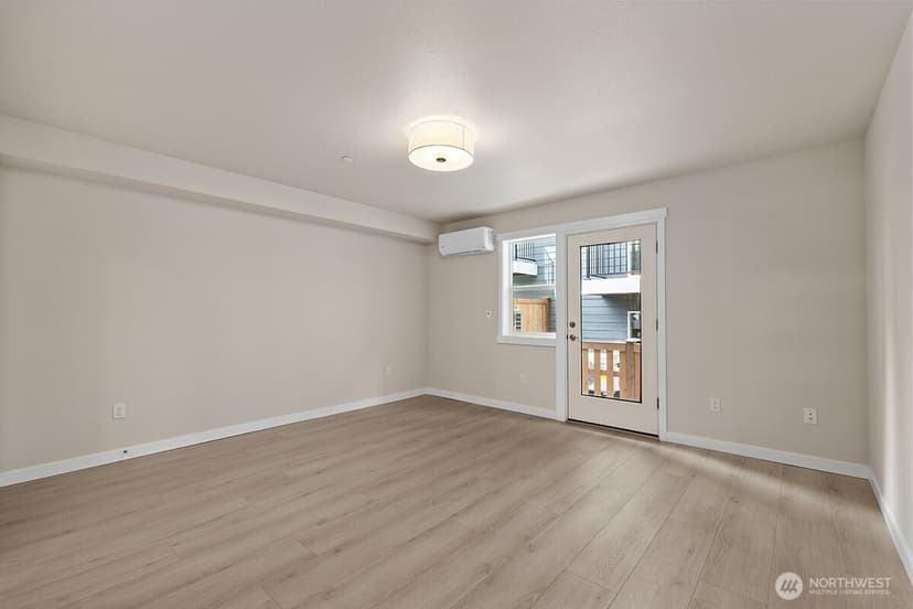 Property photo for 16823 Alder Way #M6, Lynnwood photo 6