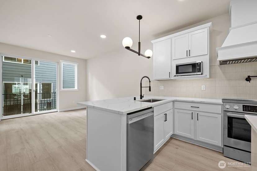 Property photo for 16823 Alder Way #M6, Lynnwood photo 15