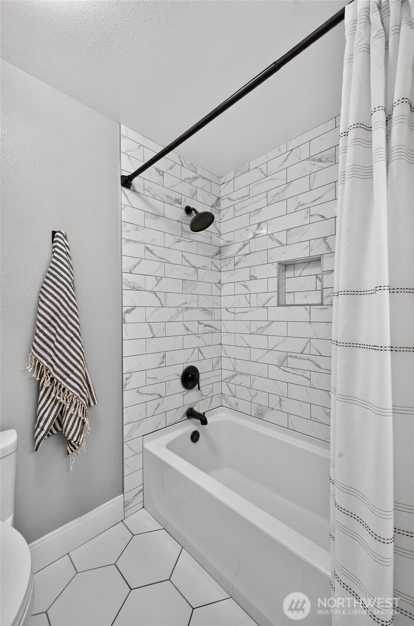 Property photo for 2526 187th Street E, Tacoma photo 14