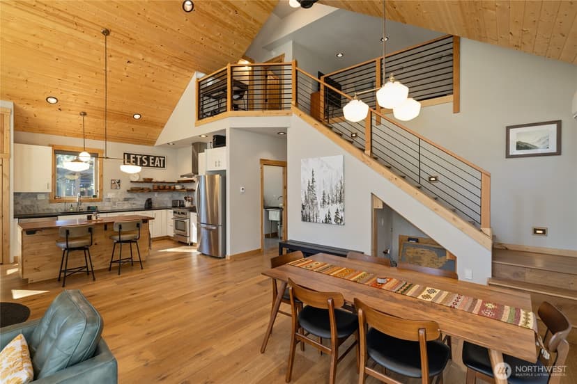 Property photo for 381 Tamarack Drive, Ronald photo 13