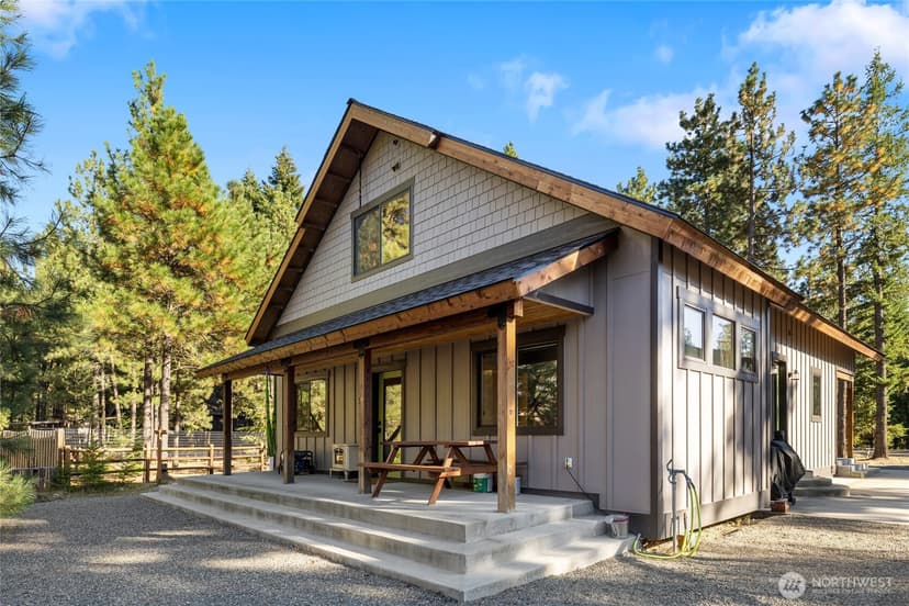 Property photo for 381 Tamarack Drive, Ronald photo 35