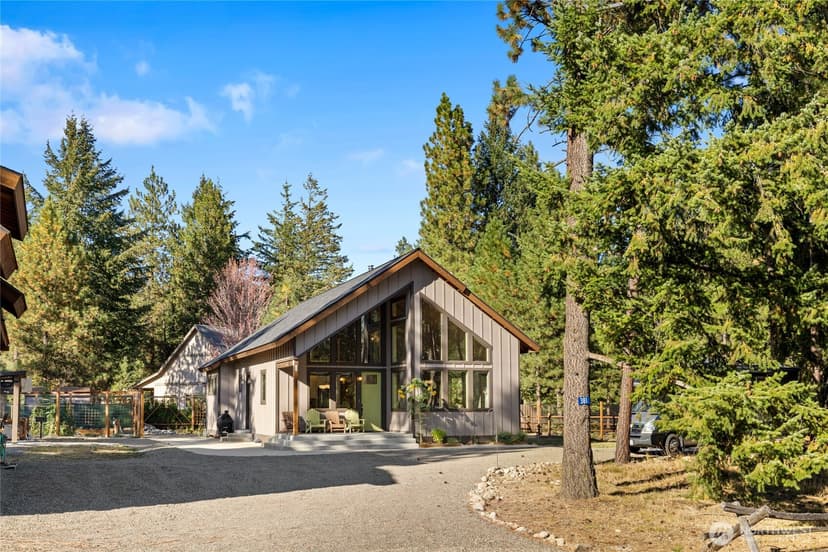 Property photo for 381 Tamarack Drive, Ronald photo 33