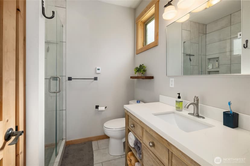 Property photo for 381 Tamarack Drive, Ronald photo 19