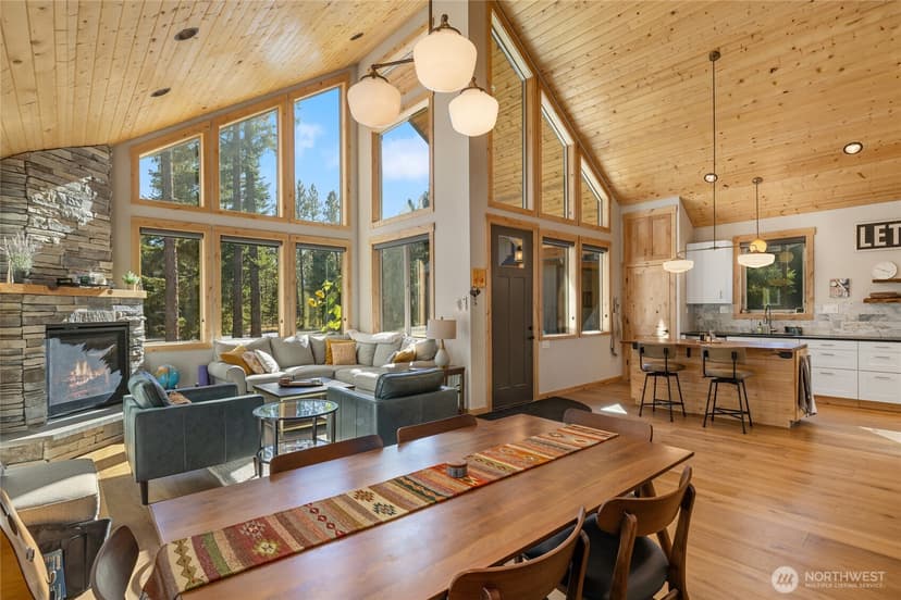 Property photo for 381 Tamarack Drive, Ronald photo 12