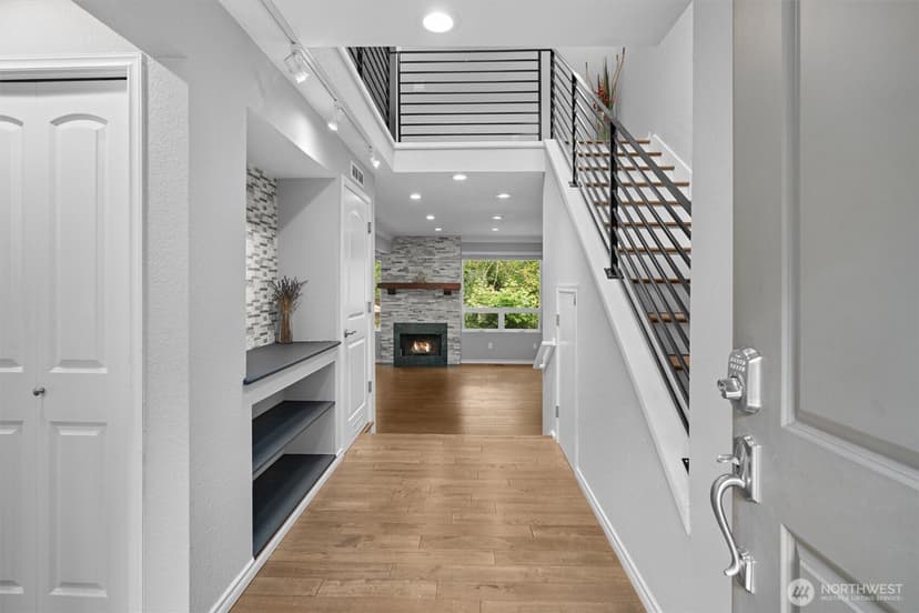 Property photo for 2958 Kennewick Pl Place NE, Renton