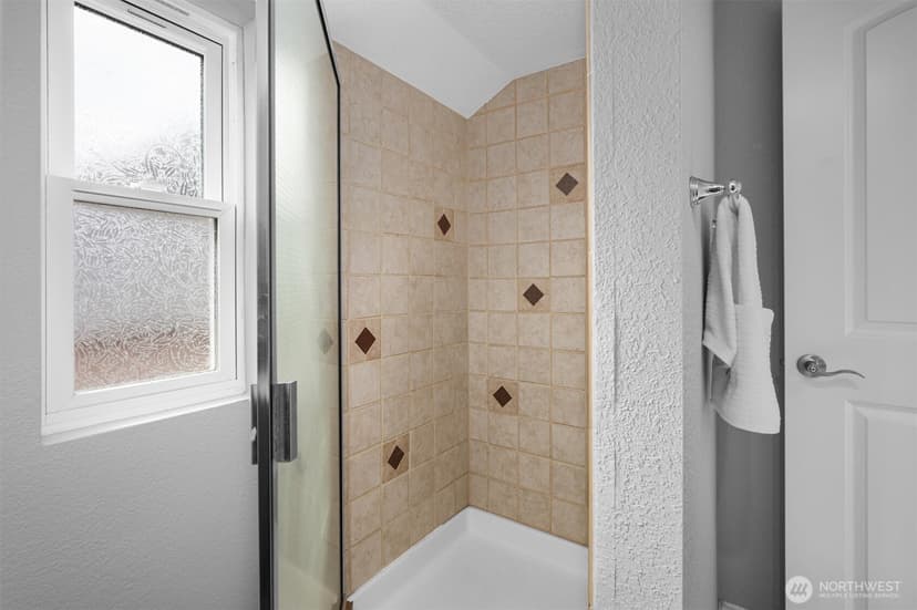 Property photo for 2958 Kennewick Pl Place NE, Renton photo 26