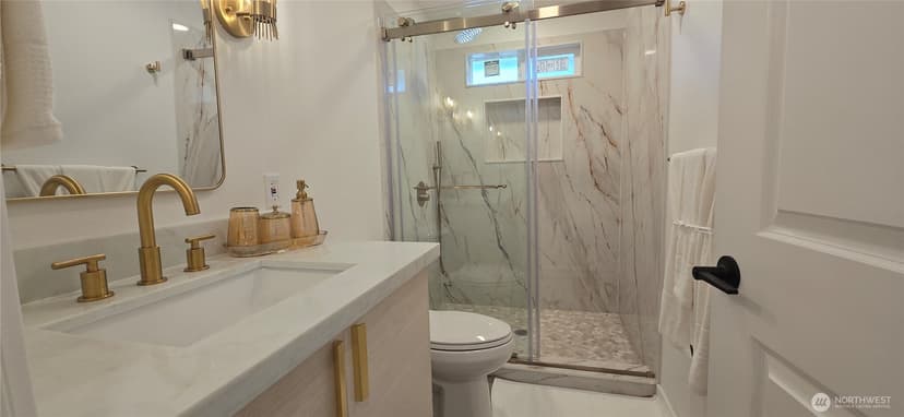 Property photo for 12826 14th Avenue SW, Burien photo 24
