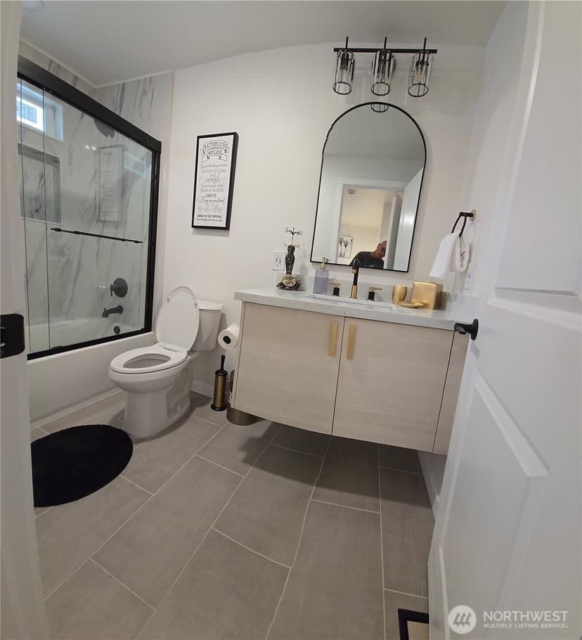 Property photo for 12826 14th Avenue SW, Burien photo 31