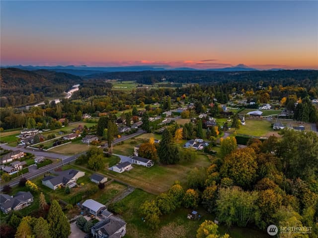 Property photo for 14914 BROADWAY AVENUE, Snohomish photo 2